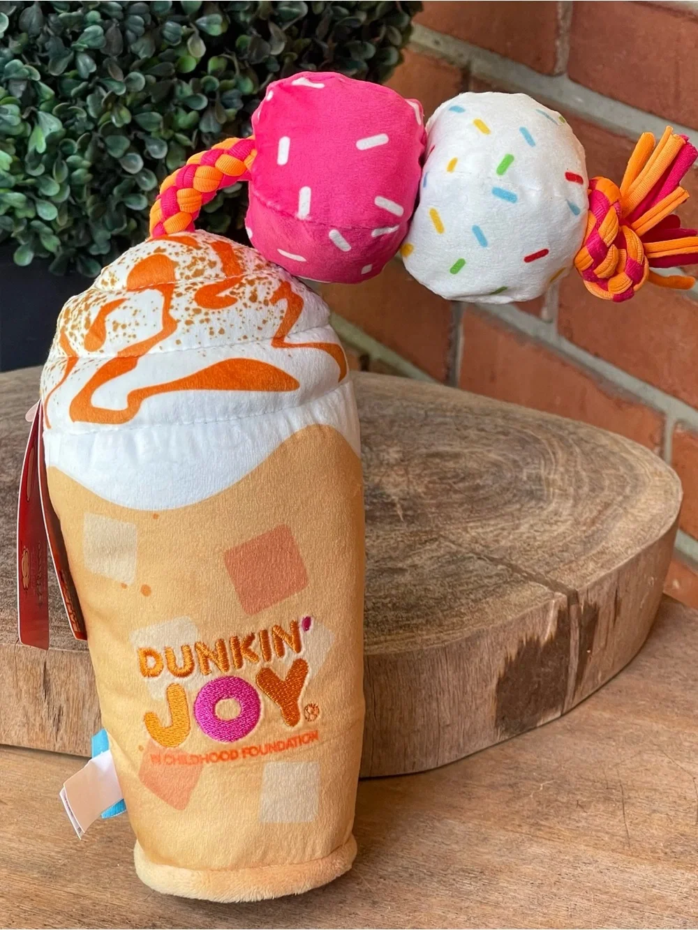 New DUNKIN & BARK SIGNATURE Cinnamon LATTE XL Dog Toy